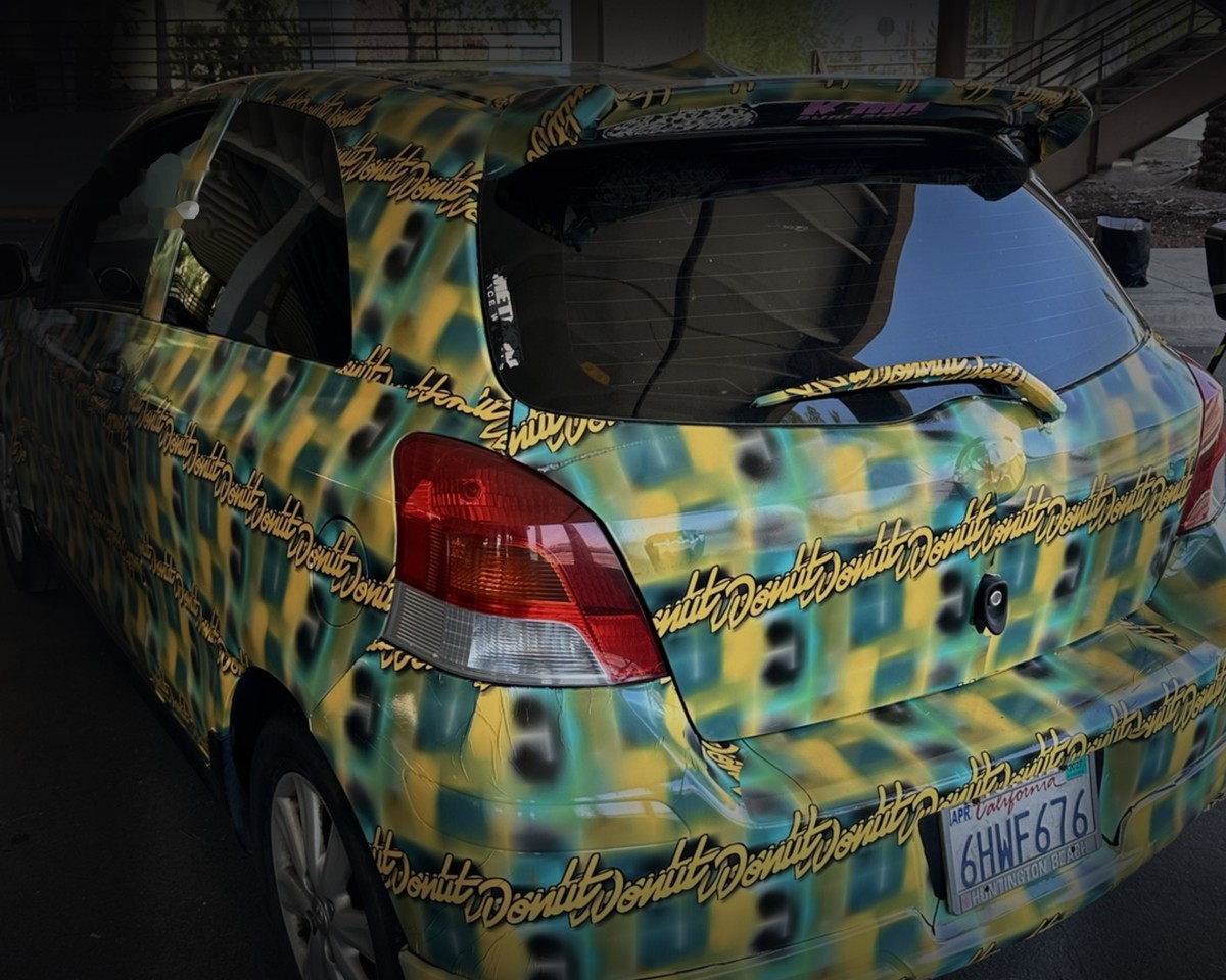 Illustration for the noRecognition adversarial pattern story