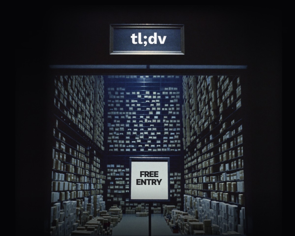 Illustration for the tl;dv exposed meetings story